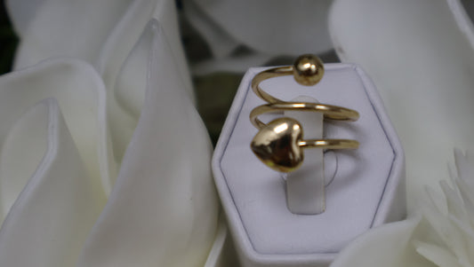 Anillo De mujer Corazon y bola de 14k diseno exclusivo forma de muelle.
