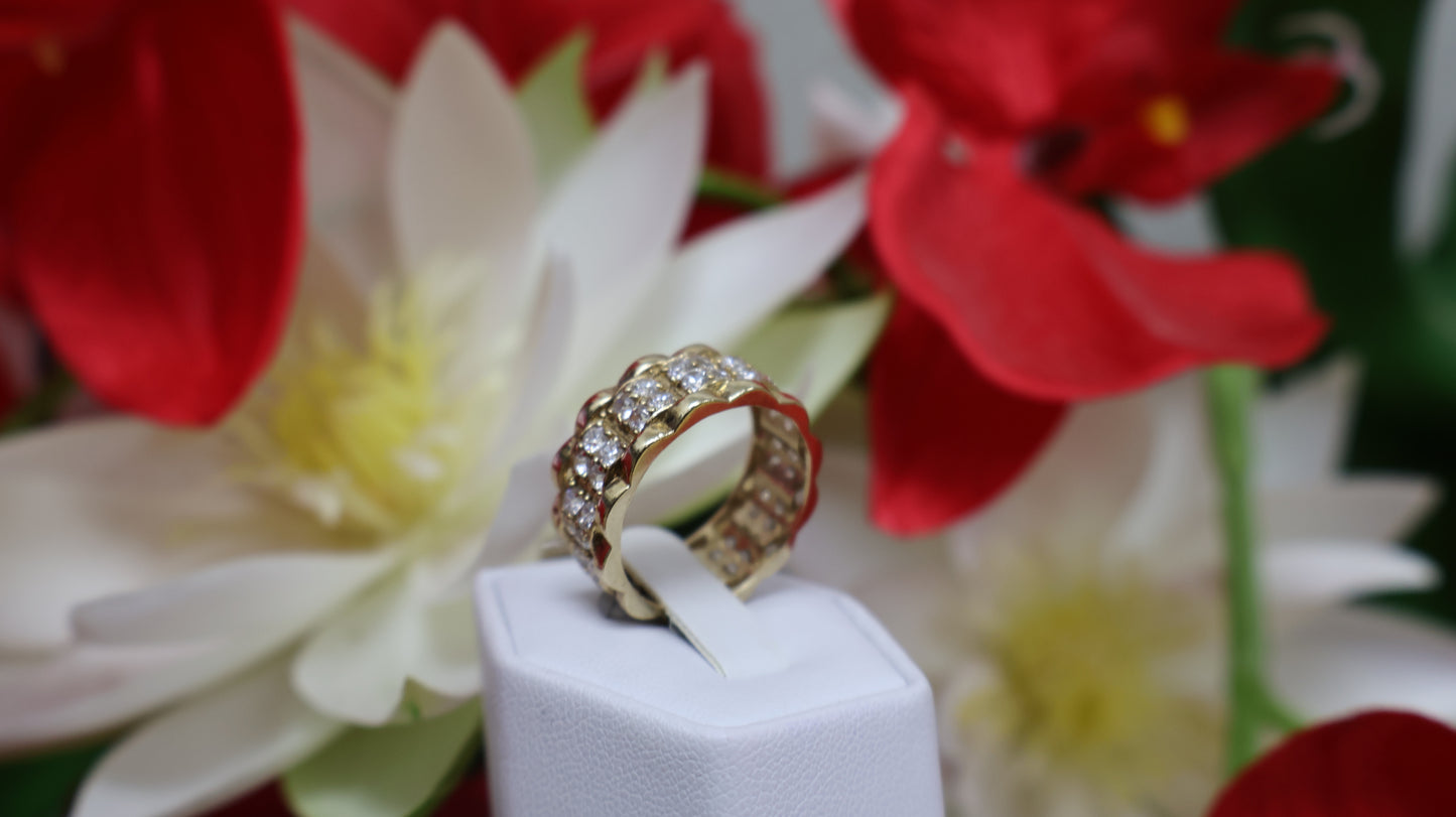 anillo de 10k de hombre de rueda con circonia