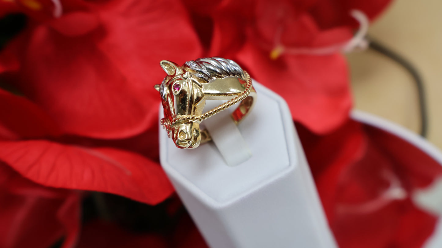 anillo 14k de hombre con diseno de caballo