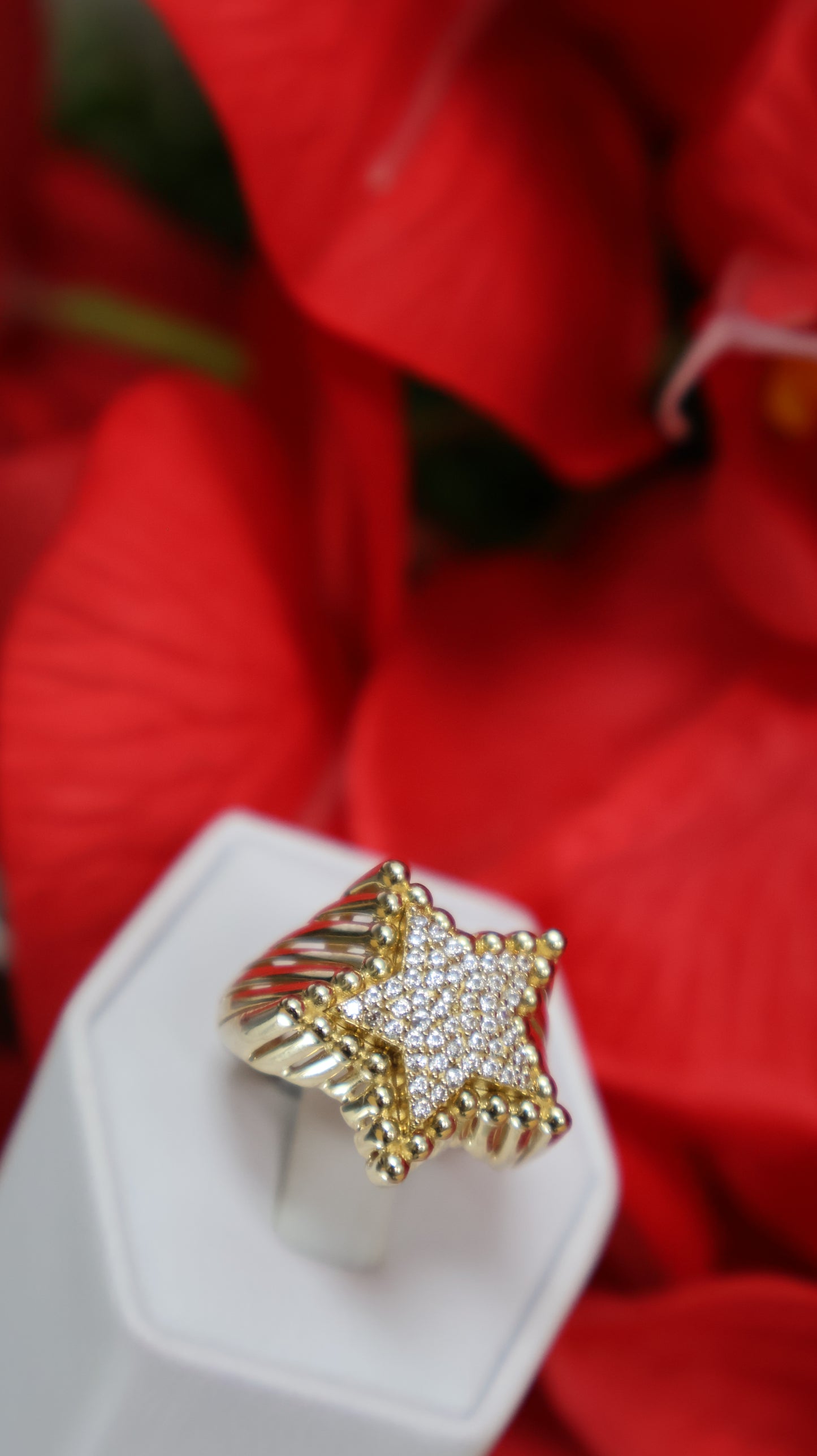 anillo de mujer 14k estrella con sirconia blanca moderno