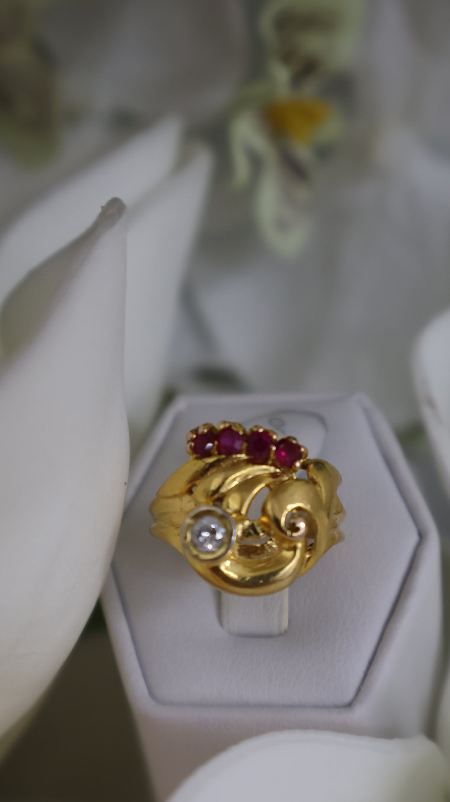 anillo de mujer 14k con circonia blanca y roja