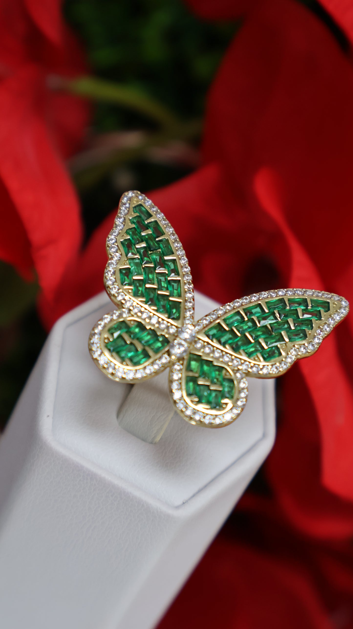 anillo de mujer 10k de mariposa verde