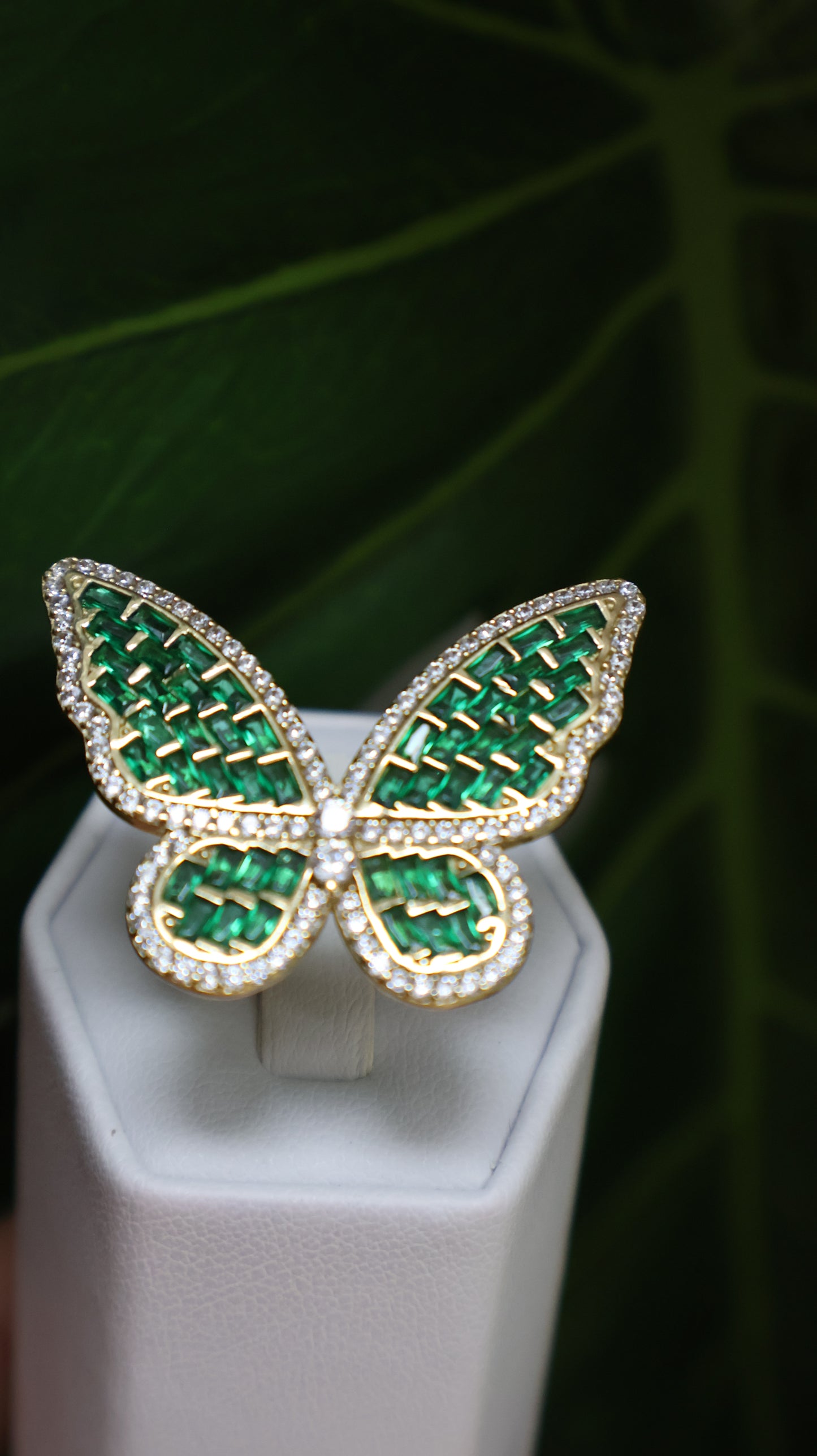 anillo de mujer 10k de mariposa verde