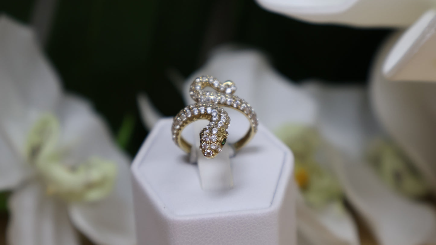 anillo de mujer 10k de serpiente con circonia en blanca