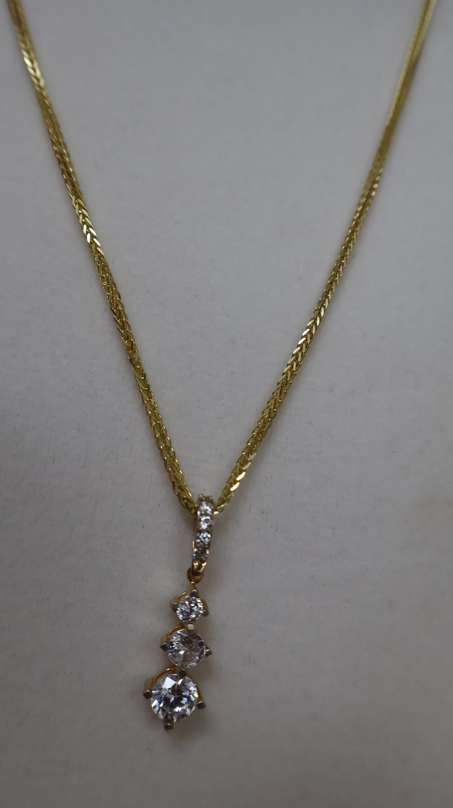 Dije de 14k de colgante con circonia
