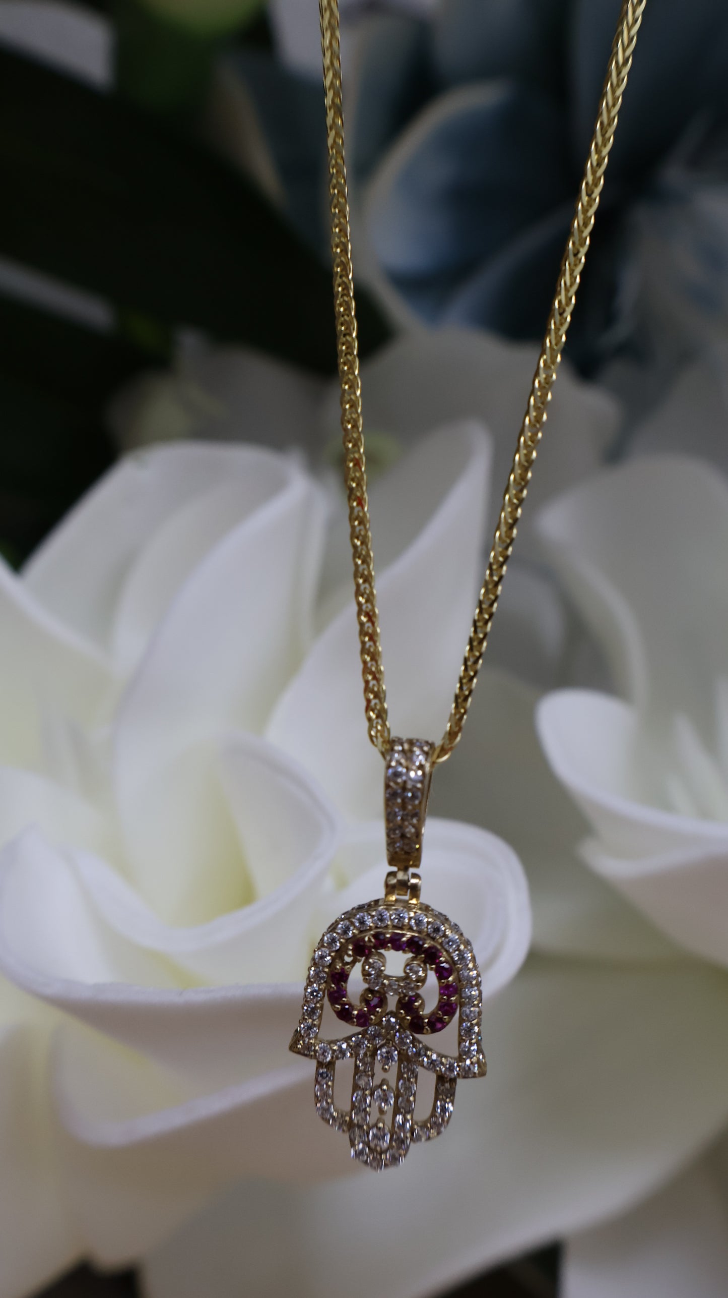 Dije de 14k colgante con la mano de fatima