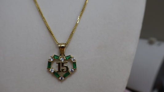 Dije de 14k corazon para 15 anos
