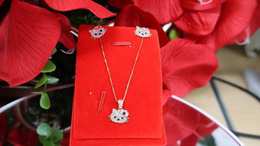 Conjunto de arete con la cadena y el dije de Hello Kitty en oro  10k