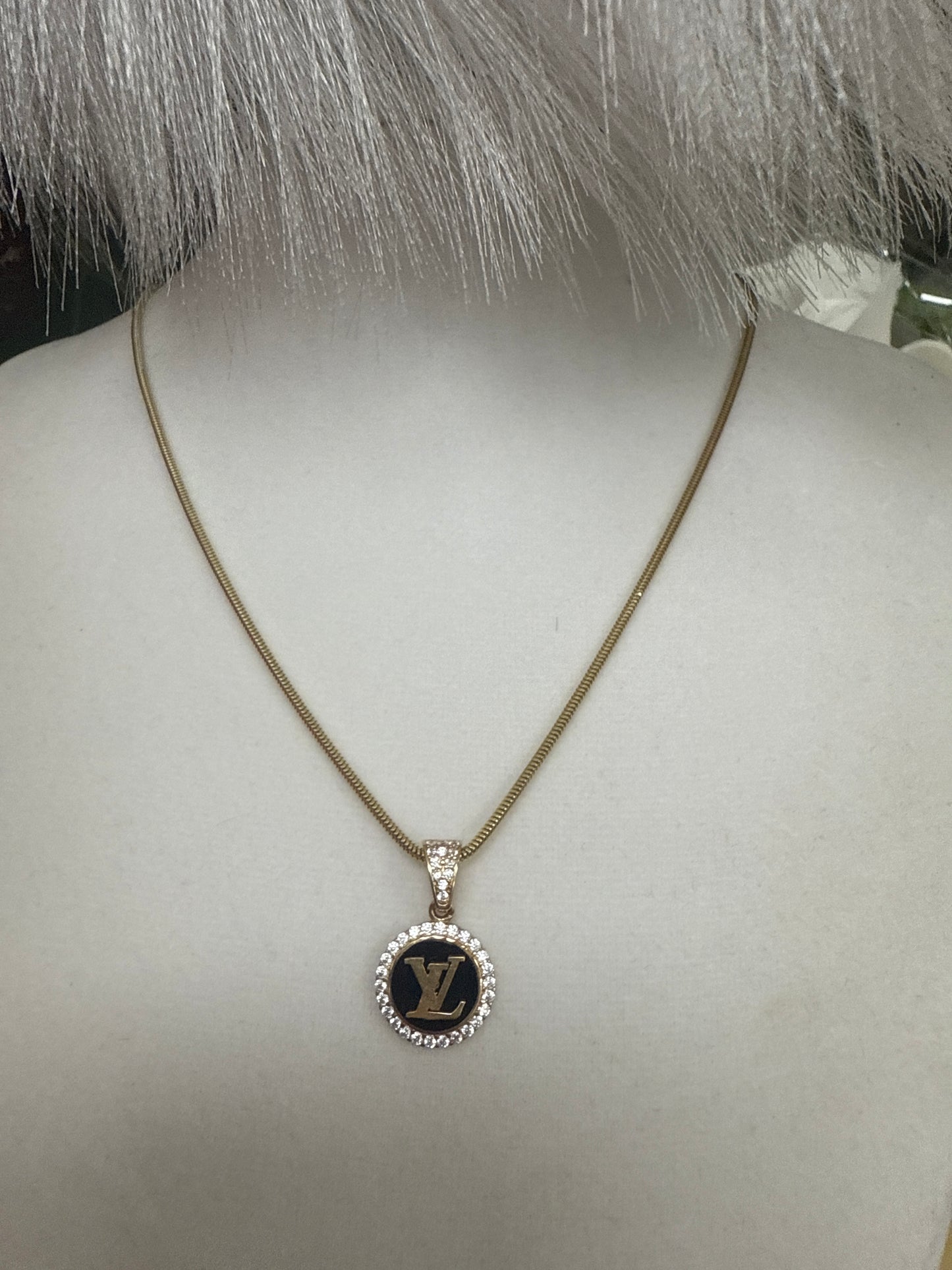 Conjunto de cadena ,dije y anillo de 14k de mujer
