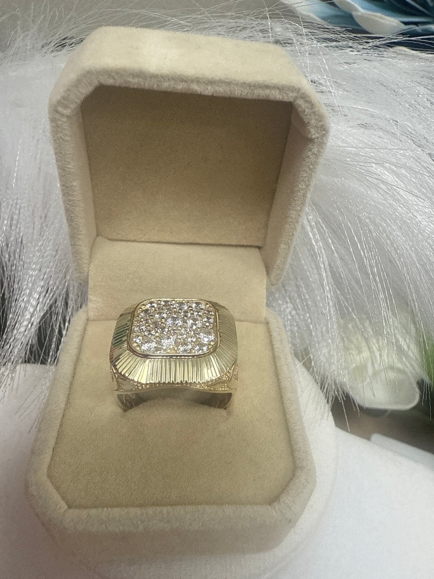 Anillo de hombre con circonia en blanca de oro10k
