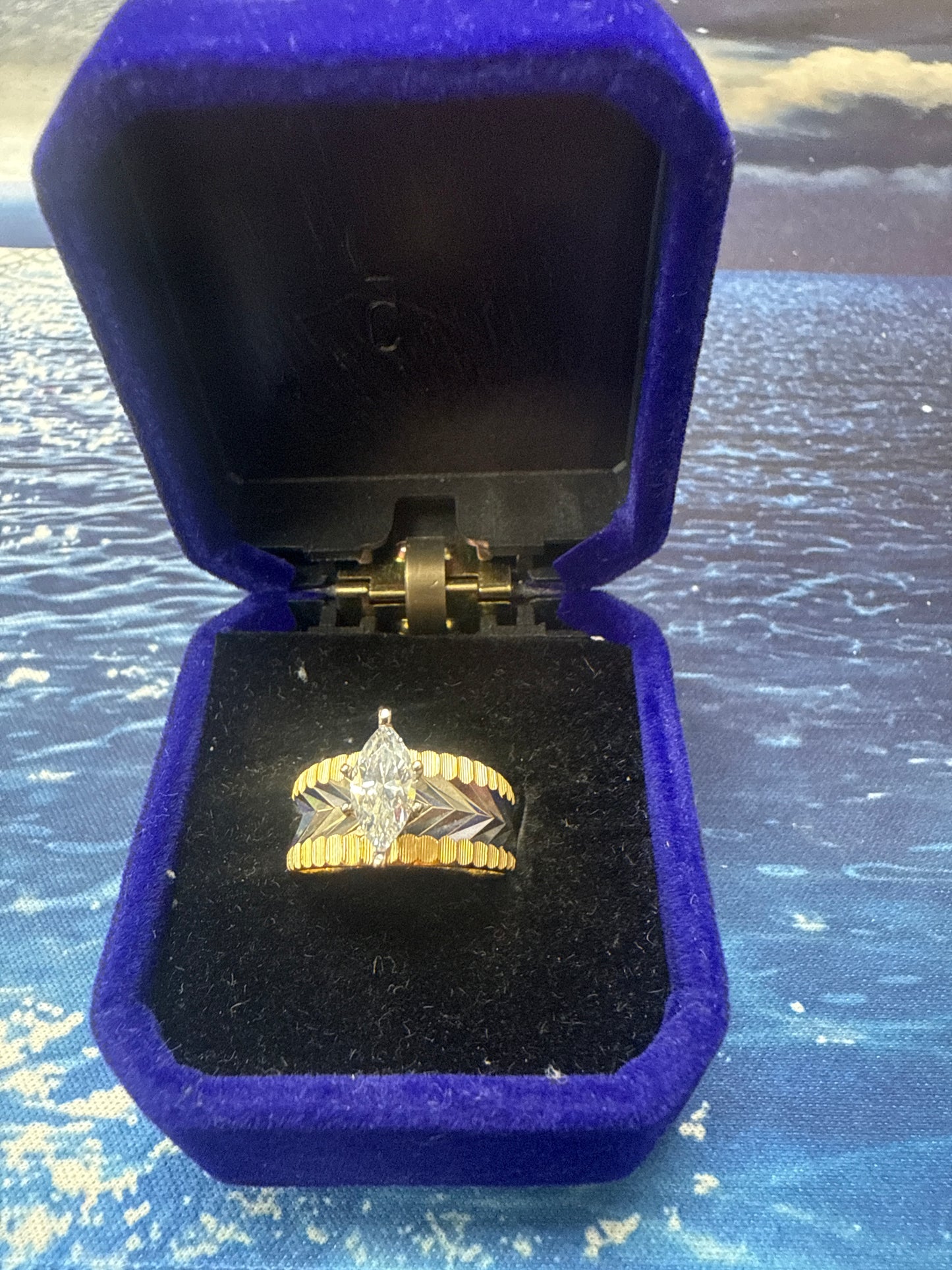 Anillo de Matrimonio con piedra