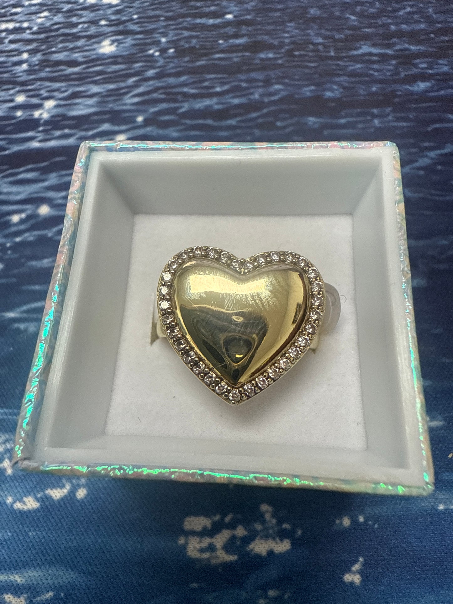 Anillo Corazón de mujer en oro 10k