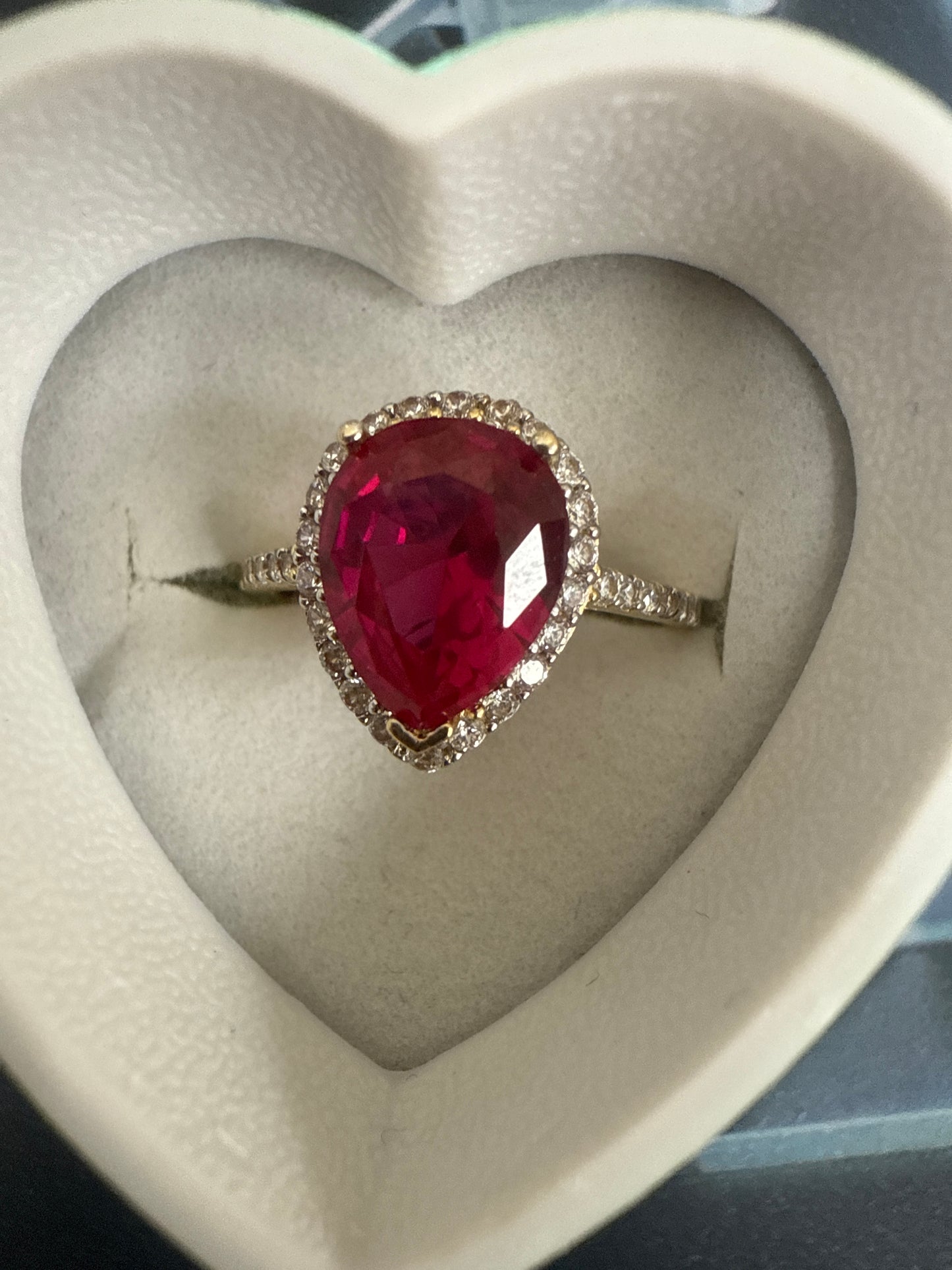 Anillo Corazón Rojo oro 10 k