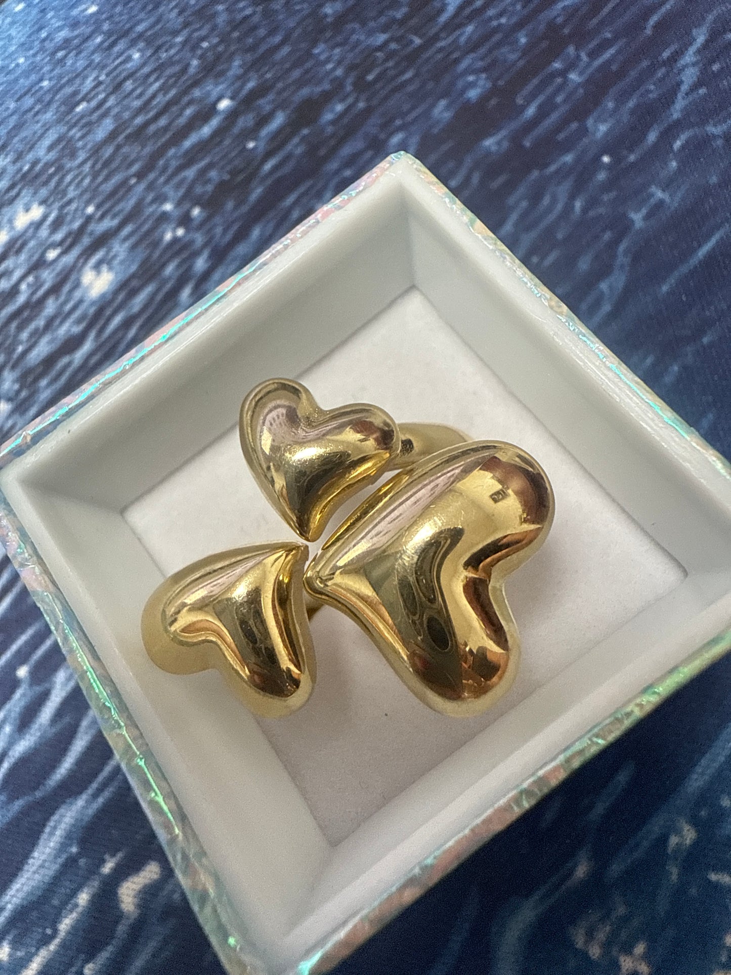 Anillo de mujer de oro 14 k de tres corazones