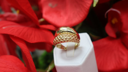 anillo de mujer con  dos  disenos en oro  10k