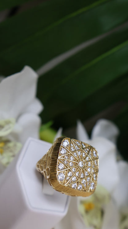 anillo 14k de hombre de  roseta con  sirconia  en blanca