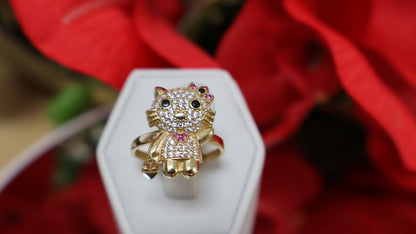anillo de mujer 14k con un  osito con corazon en la mano