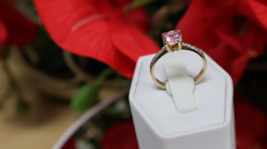 anillo de mujer 10k con piedra rosada y blanca