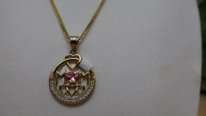 Dije de 14k mama con corazon y sirconia