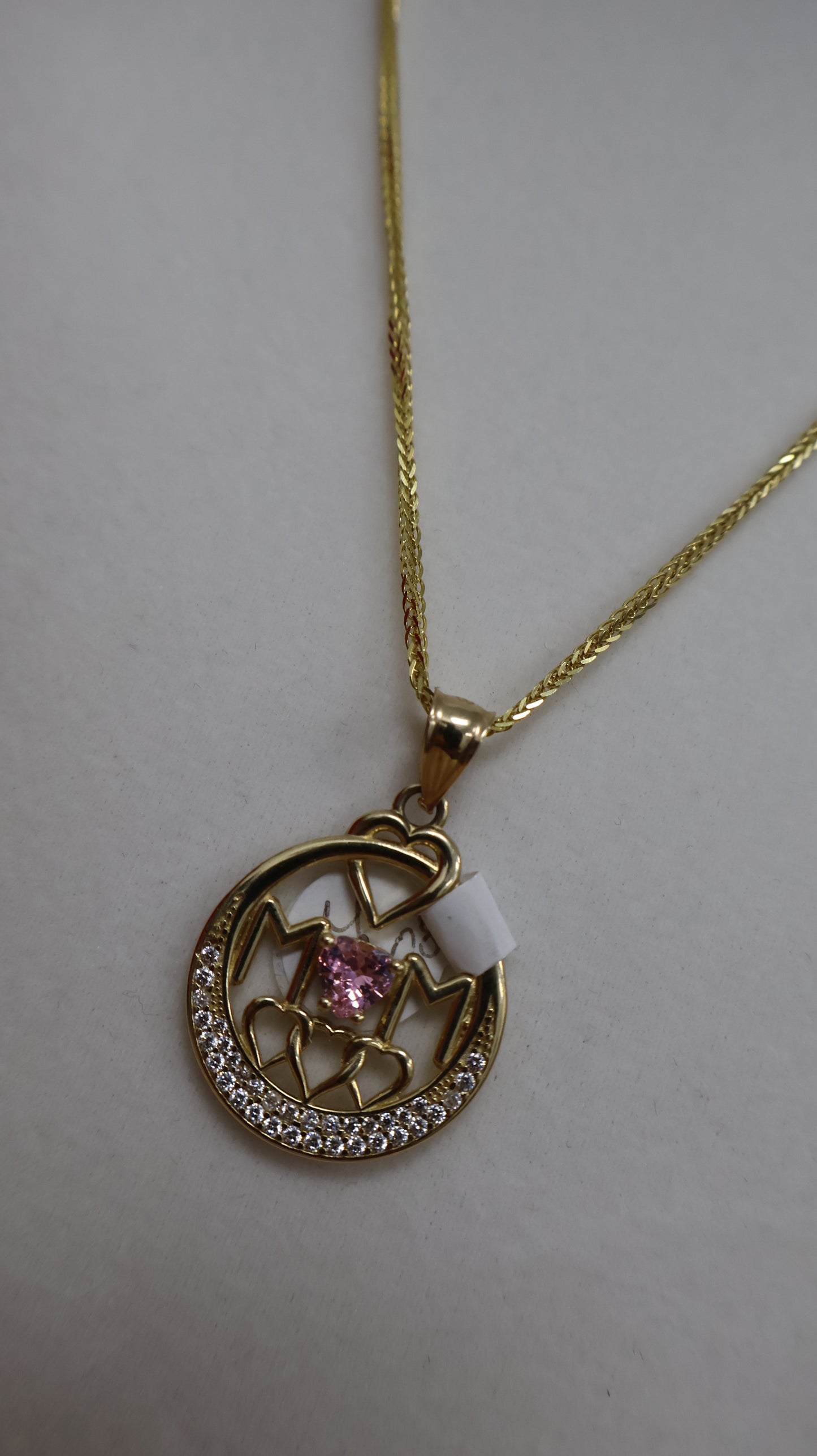 Dije de 14k mama con corazon y sirconia
