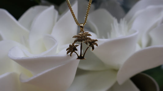 dije 14k  con disenos de 3 palmas
