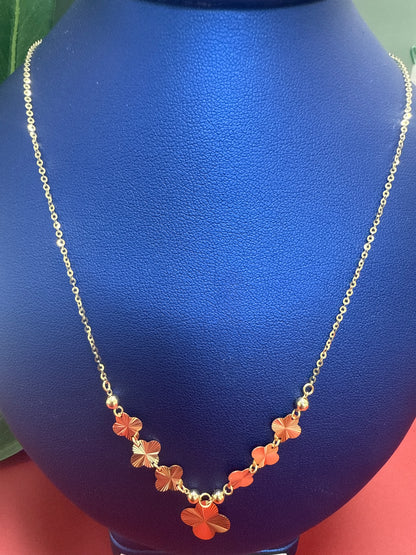 cadenita de flores muy fina de oro 10k