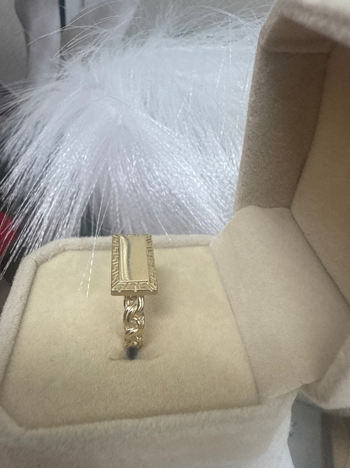 Anillo de mujer de oro 10k