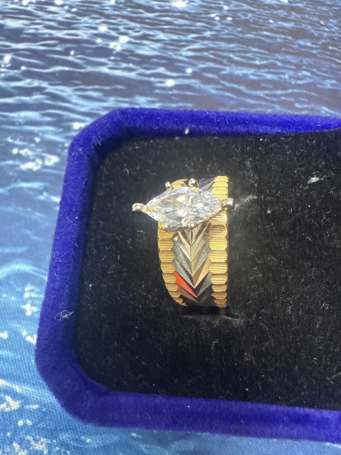 Anillo de Matrimonio con piedra