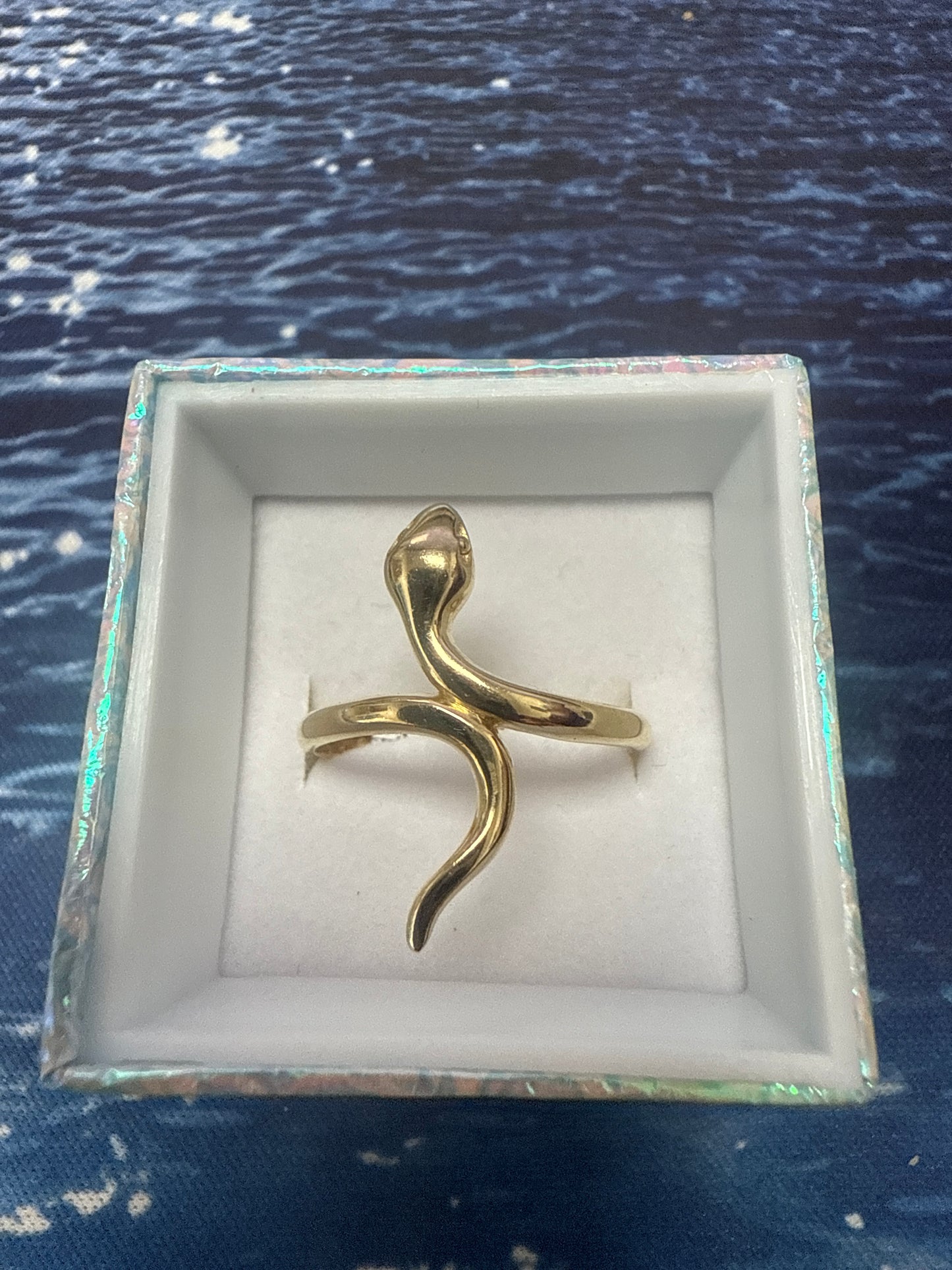 Anillo de maja fino de 10k