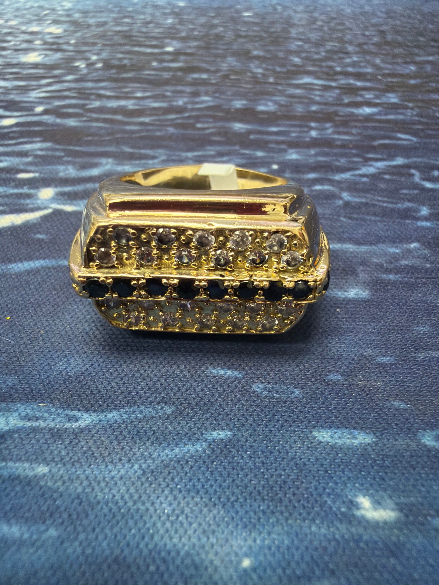 Anillo de hombre de 10k con circonia de hombre