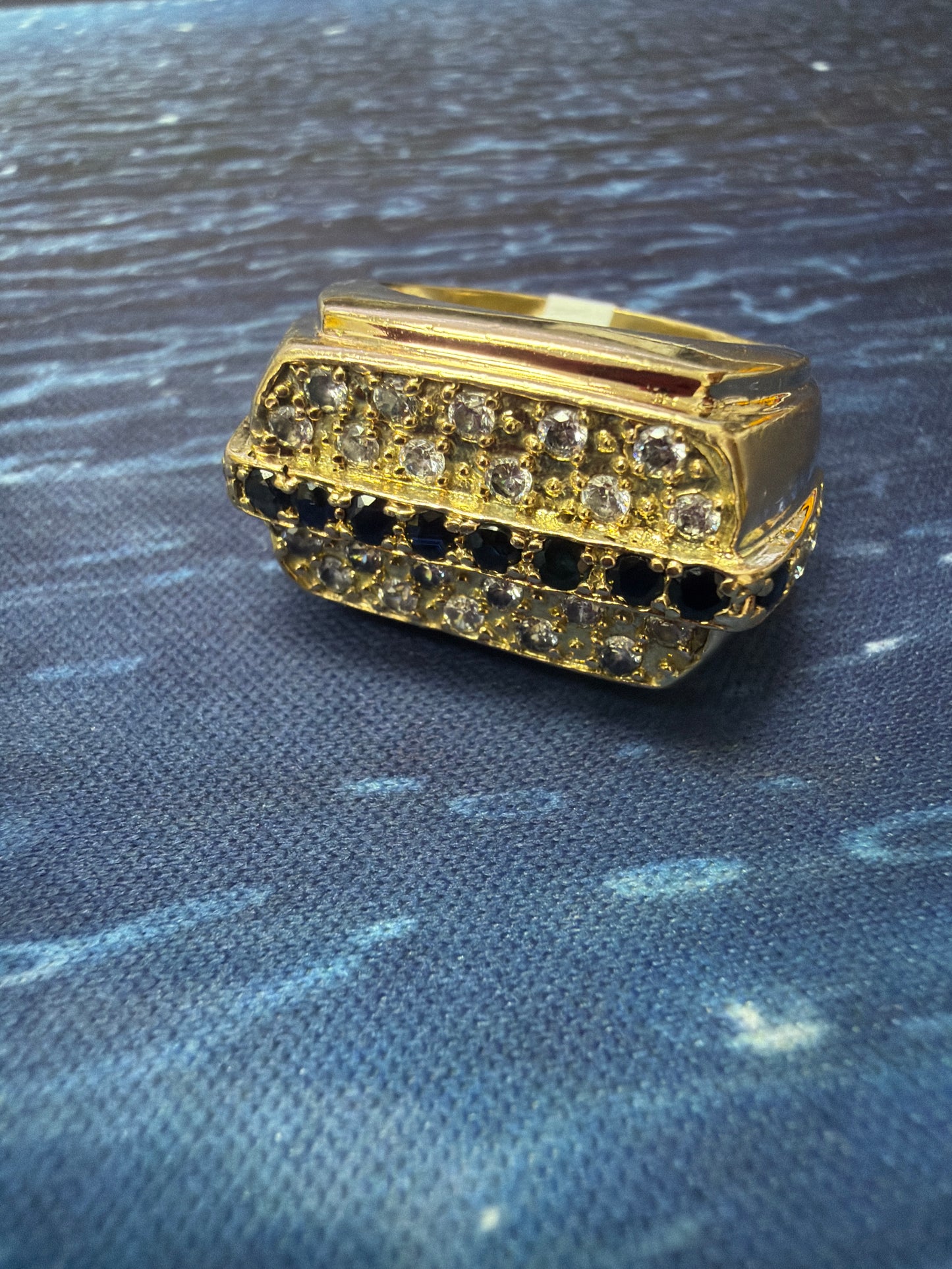 Anillo de hombre de 10k con circonia de hombre